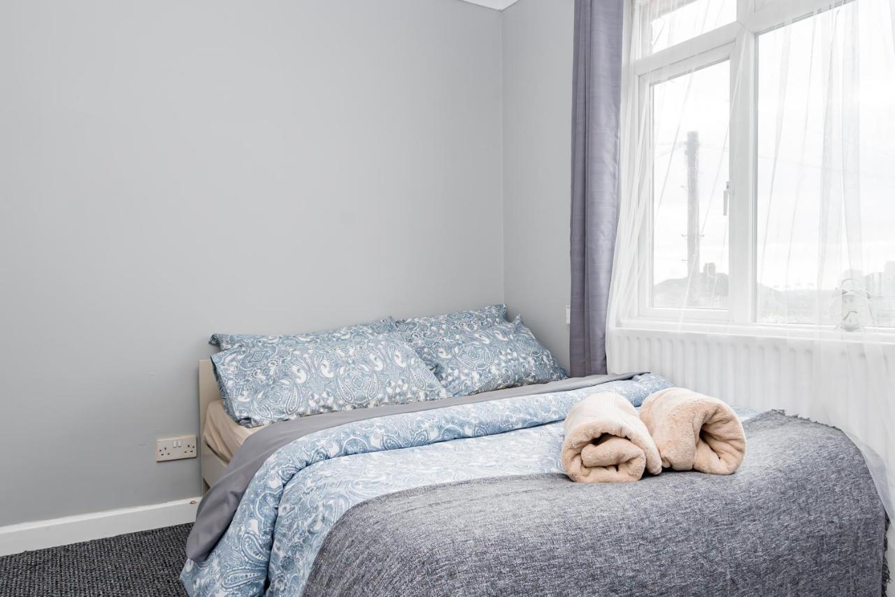 Shirley House 2, Self Catering Guest House, Self Check In, Smart Locks, 10 Min Walk To Southampton General, Aspire And Princess Anne Hospitals, Access To Fully Equipped Kitchen, Excellent Transport Links, Ideal For Longer Stays And Hospital Shifts Exterior foto